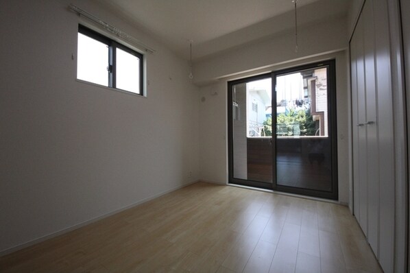 クリスタルメゾン しらかばの物件内観写真